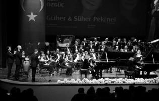 ESKİŞEHİR BÜYÜKŞEHİR BELEDİYESİ SENFONİ ORKESTRASI İLE DÜNYACA ÜNLÜ PİYANO SANATÇILARIMIZ GÜHER VE SÜHER PEKİNEL’DEN UNUTULMAZ KONSER  